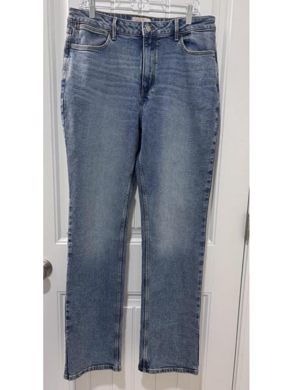 Women’s Wrangler High Rise True Straight Jeans 14 32x34 Rodeo